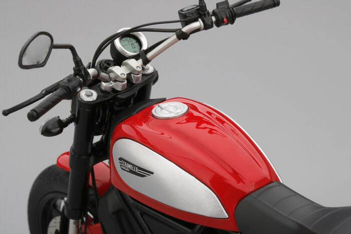 photo n°6 : DUCATI Scrambler Rosso