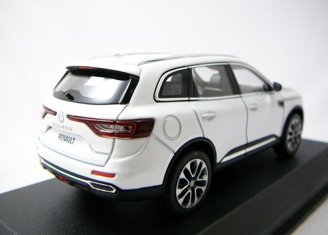 photo n°4 : Miniature RENAULT Koleos